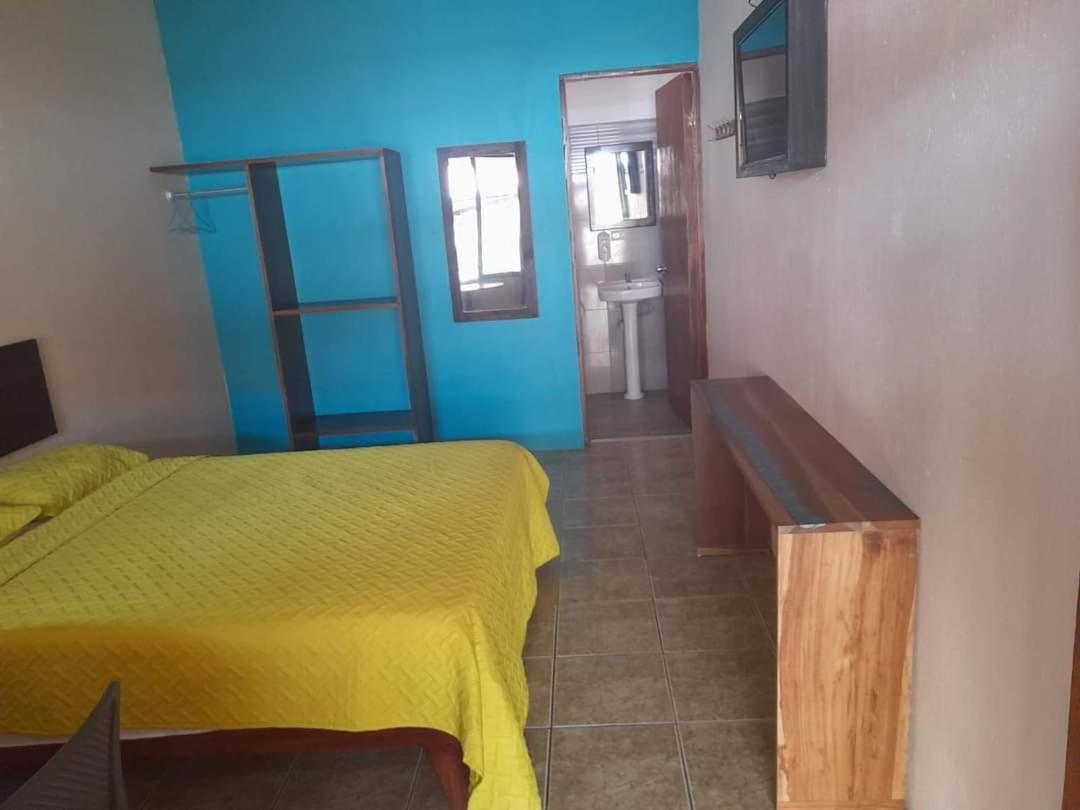 Hotel Cabinas Jacomar Buitenkant foto